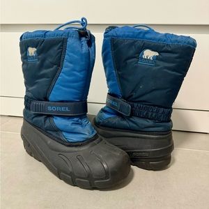 SOREL Kids Flurry Snow Boots. Youth Size 7.